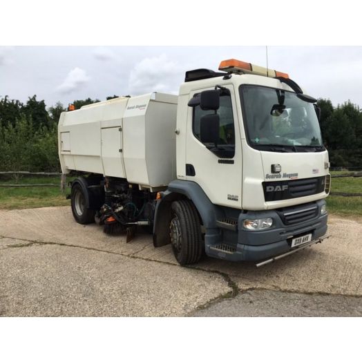 2011 [11] DAF 220 Scarab Magnum Used Road Sweeper