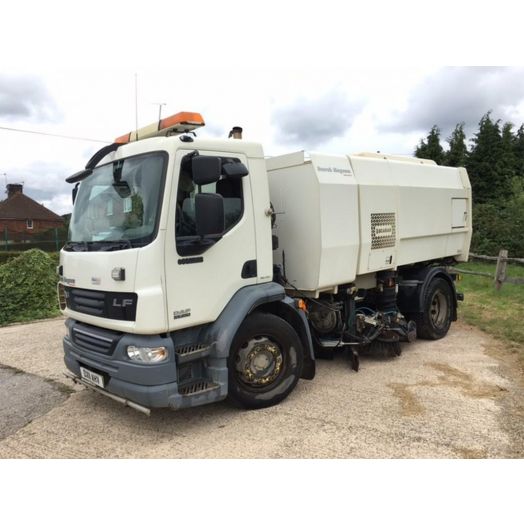 2011 [11] DAF 220 Scarab Magnum Used Road Sweeper